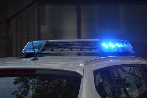 Ermittlungen nach Raubdelikt - zwei Polizeibeamte auf dem Ostenhellweg im Einsatz verletzt