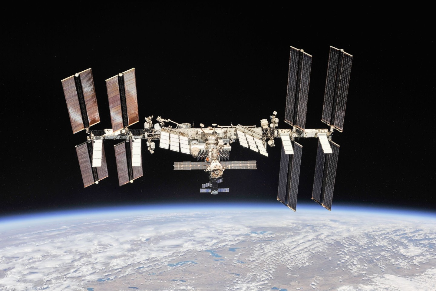 Die Batterie-Palette wurde im März 2021 von der ISS abgekoppelt mit dem Ziel, dass sie Jahre später in der Atmosphäre verglüht.