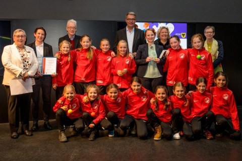 Stadt Dortmund ehrt zwei Fußball-Trainerinnen zum Internationalen Frauentag