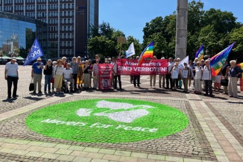 Stadt Dortmund zeigt Flagge gegen Atomwaffen